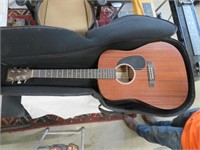 martin road series guitar w/soft case - cracked