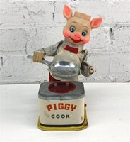 Vintage Battery op Piggy Cook