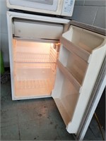 Westinghouse Underbar Fridge, Radio etc