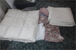 Twin White Comforter, Bedskirt, Bed Cover, etc