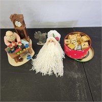 2 Santas and ornaments- workshop, ornament