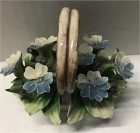 CAPODIMONTE FLOWER BASKET