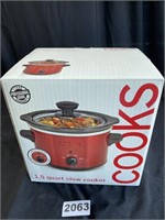 Crockpot - Looks NIB