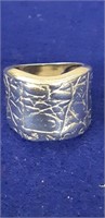 Stunning Sterling SIlver Ring Size 8