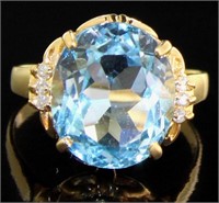 18k Gold 7.38 ct Natural Blue Topaz & Diamond Ring