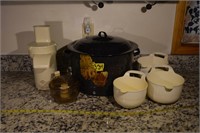 334: stock pot, pouring bowls, food processor