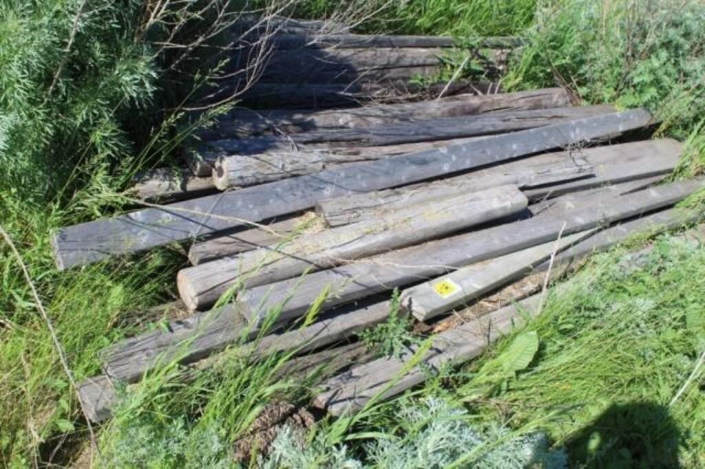 assorted lumber & posts