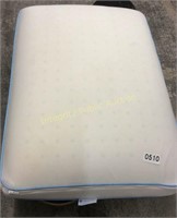 Memory Foam Cooling Pillow