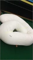 Leach Co. Snoogle Pregnancy Pillow