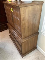 WOODEN CHEST OF DRAWERS 5 DRAWER 3 BEHIND DOORS, N