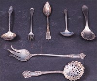 Seven sterling serving pieces including