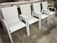 White Stacking Aluminum Patio Chairs 4 pcs 22.5”