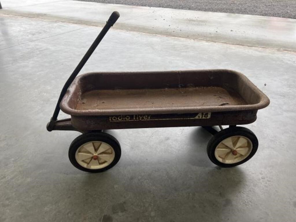 Radio Flyer 18 Wagon