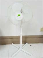 Cool-Breeze 16" Oscillating White Fan