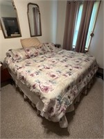 King Bed with Sheets and blankets