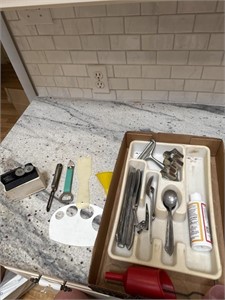 Rafa knife sharpener and more kitchen utensils