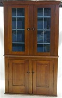 Southern Pine Flatwall Cupboard