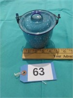 Small Enamel Pot with Wire Handle