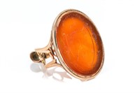 ANTIQUE GOLD & CARNELIAN SEAL FOB WITH SHIELD, 13g