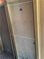 BIRCH INTERIOR DOOR 30 inch w SPLIT JAM, CASING