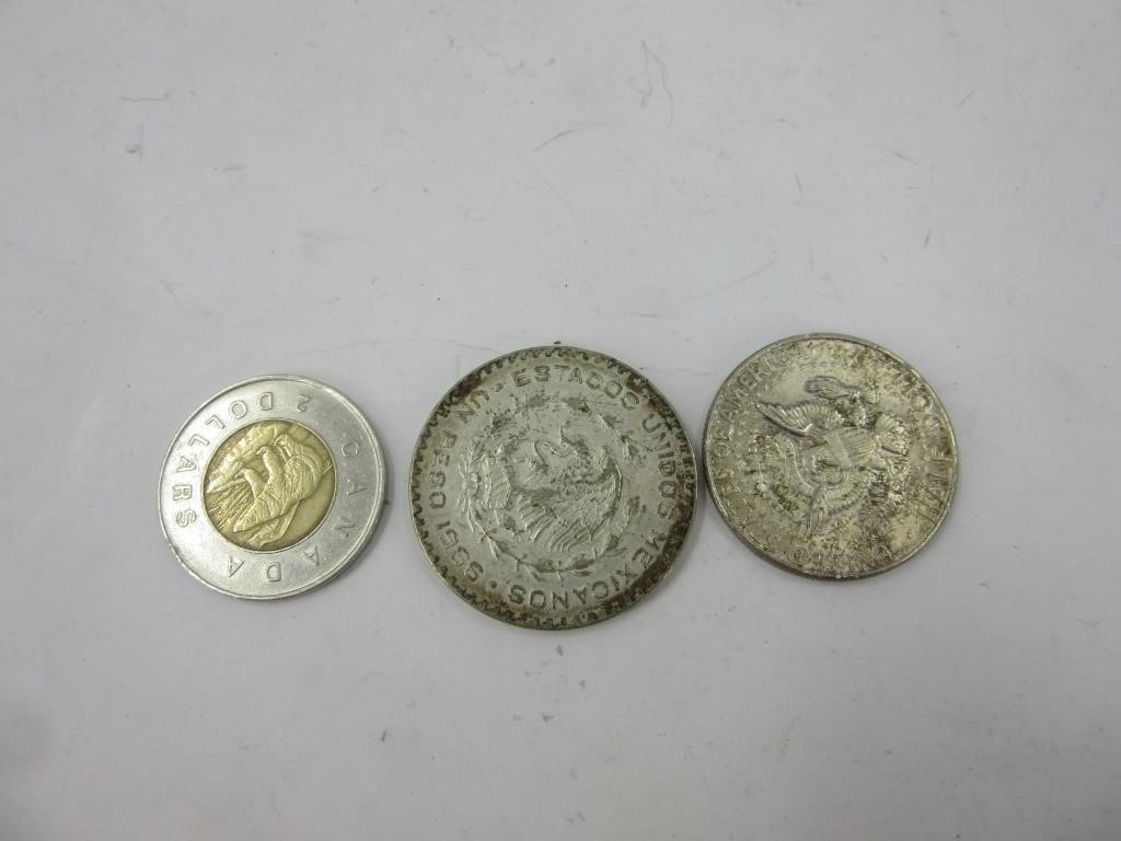0.50$ cents américains et pesos en argent