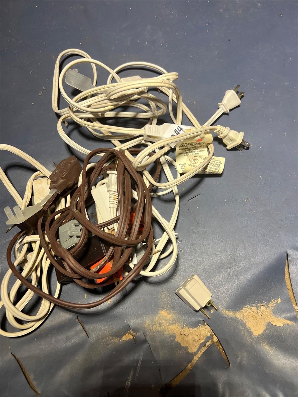 LOT OF MISC EXTENSION CORDS