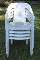 Set of 4 Plastic Chairs