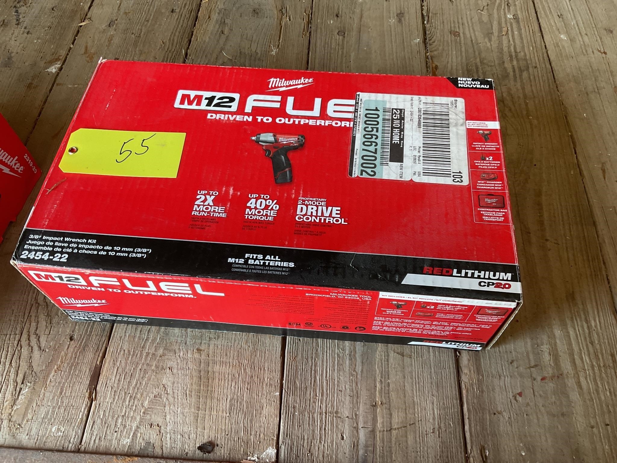 Milwaukee M 12 Fuel 3/8 inch cordless impact KIT