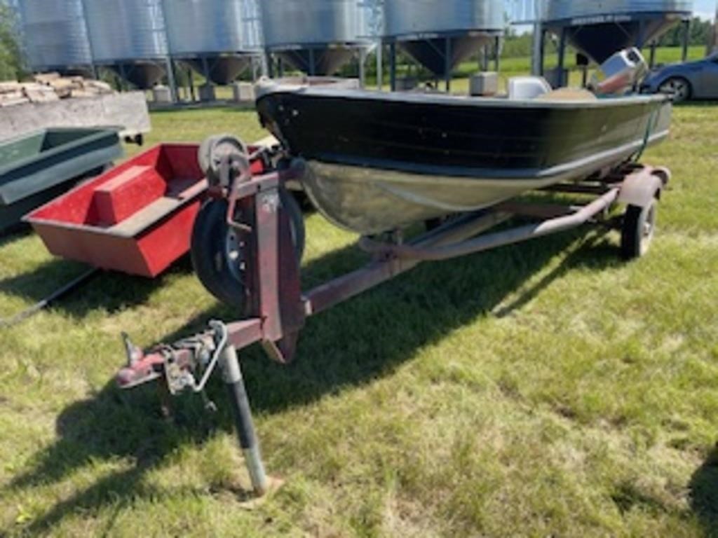 14' ALUMINUM BOAT, HONDA 4 STROKE 5HP MOTOR