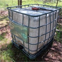 Water Tote Tank w/ Frame