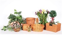 Baskets & Floral Decor