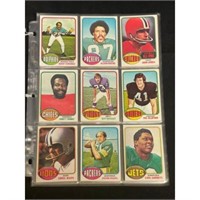 (126) 1976 Topps Football Cards With Stars