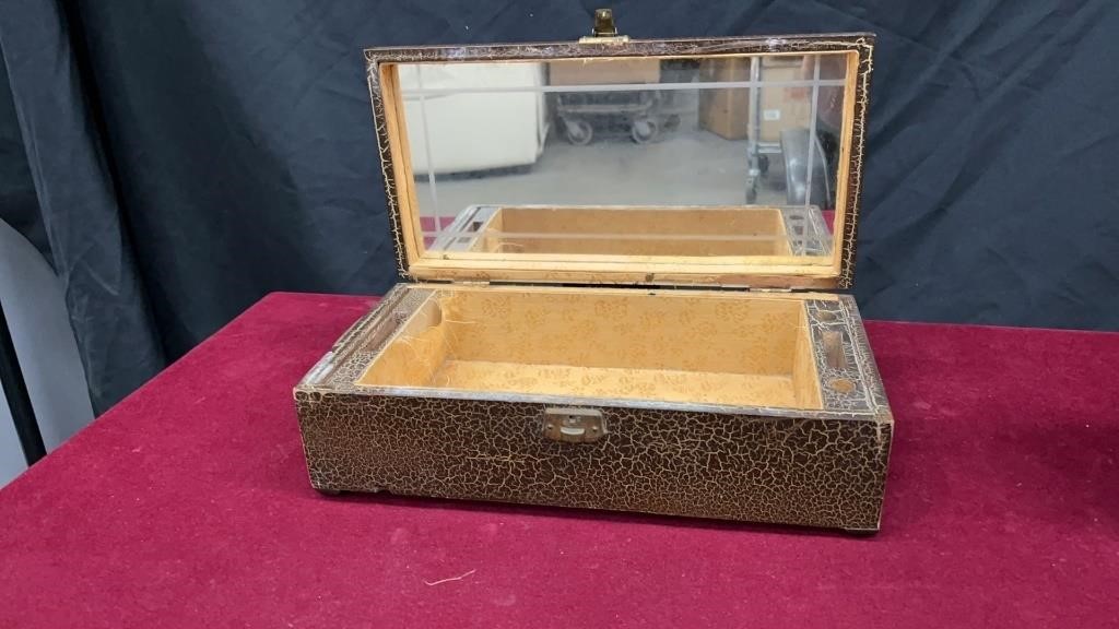 Antique Wooden Makeup/Jewelry Box