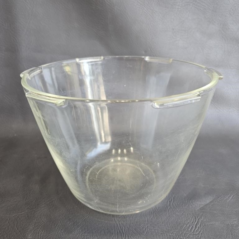 Mixer Bowl w/Notched Top for Fastening -Vintage