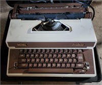 Royal, Academy Electric Typewriter in Case