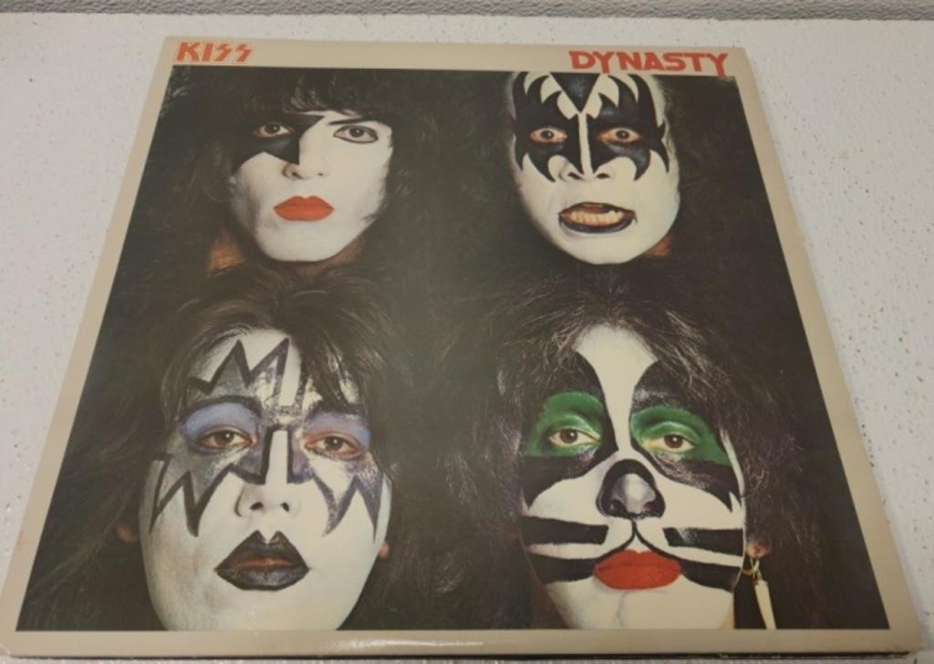 3 vintage kiss records
