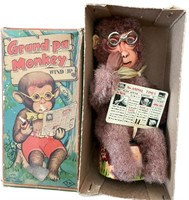 Wind Up Vtg Grandpa Monkey ORIG Box!