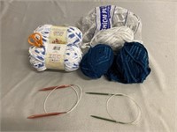 7 Yarn Balls & Sewing Needles