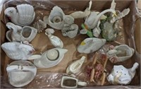 2 Flats of Assorted Swan Figurines