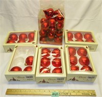 Christmas by Krebs Candy Apple Red Velvet Boxes of