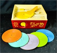 VINTAGE FISHER PRICE RECORD PLAYER