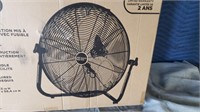 NEW Commercial Electric Floor Fan 20" $55