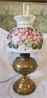 Vintage oil lamp style electric lamp
