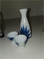 Sake carafe & cups