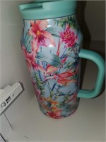 Insulated beverage container