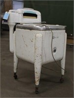 Maytag Vintage Washing Machine, Works Per Seller