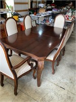 Bernhardt high end  dining table