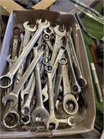 Big assortment of end wrenches