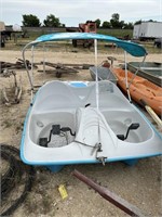 LL3- Sundolphin 5 Paddle Boat
