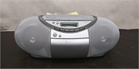Sony CD/CASSETTE/AM-FM Radio w/Remote - works